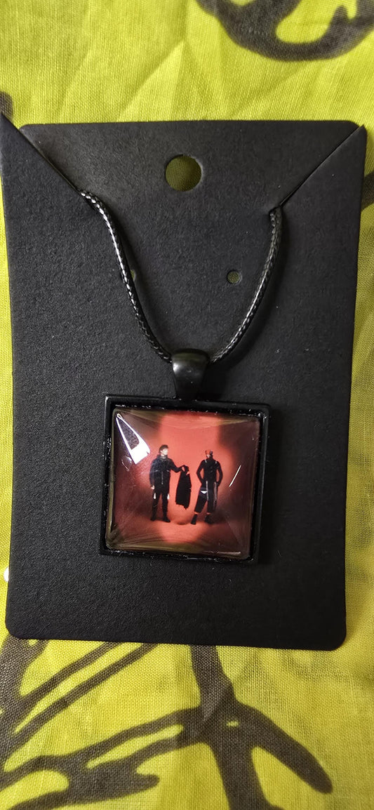 B-reach square - Necklace/Keychain
