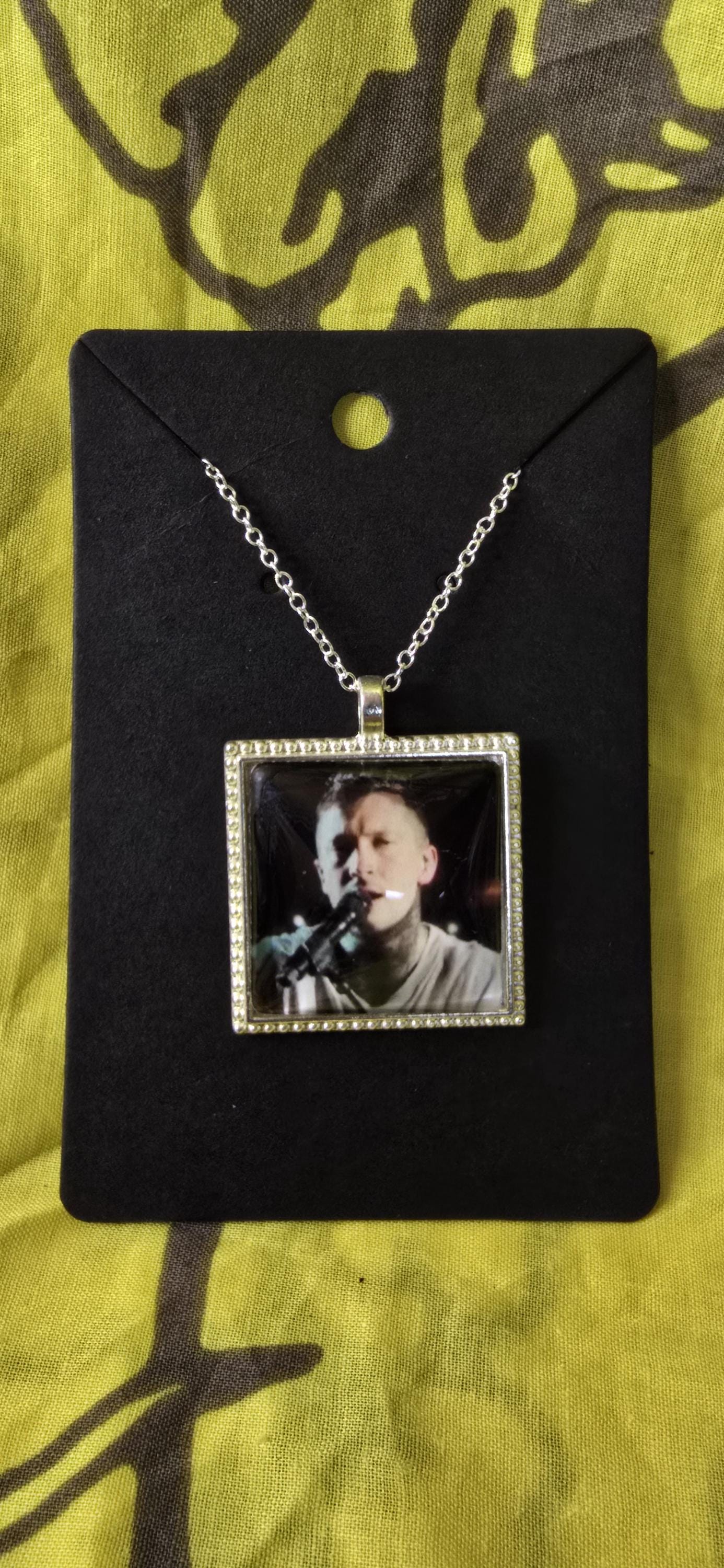 Singing Ty square - Necklace/Keychain