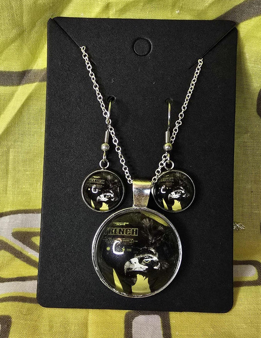 T rench cover - Necklace/Earring Bundle